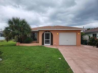 Main picture of 567 97th Ave N