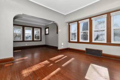 Main picture of 5331 N 37th St