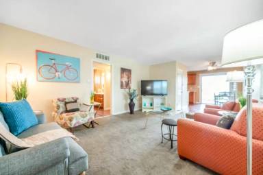 Main picture of 718 N Floral St