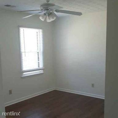 Main picture of 1780 Sacketts Dr