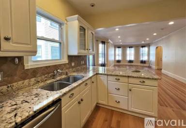 Main picture of 52 Maple Ave