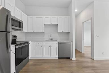 Main picture of 3320 SE 90th Pl