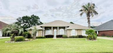 Main picture of 327 Manchester Ln