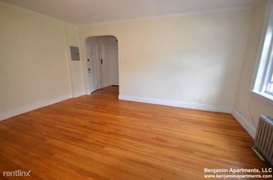 Main picture of 2045 Commonwealth Ave