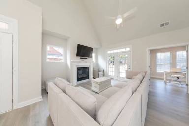 Main picture of 1224 Treviso Bay