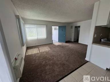 Main picture of 15420 Vanowen St