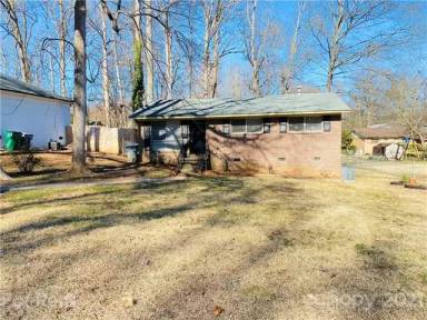 Main picture of 4023 Strangford Ave
