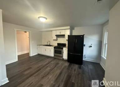 Main picture of 344 E 13th St