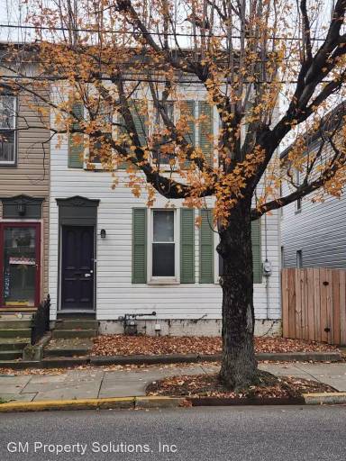 Main picture of 132 S Main St