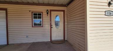 Main picture of 916 W Christopher Dr