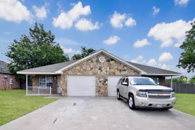 Main picture of 3306 Alicante Ct