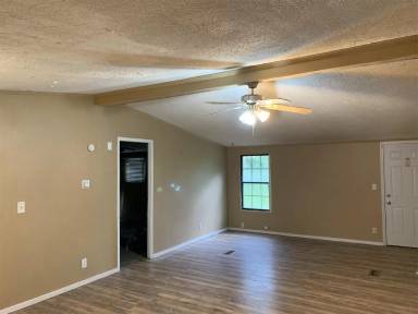 Main picture of 1406 Jarvis St