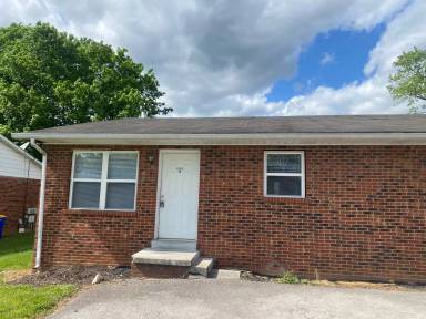 Main picture of 2135 Rockcreek Dr