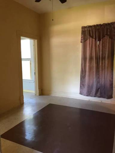 Main picture of 408 S Elm St