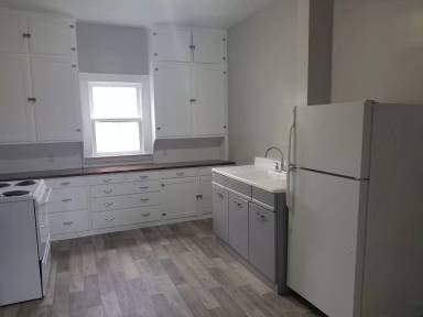 Main picture of 205 3rd Ave SE