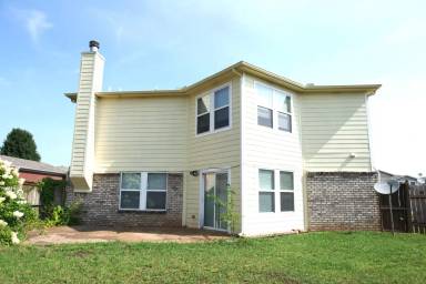Main picture of 141 Ranier St