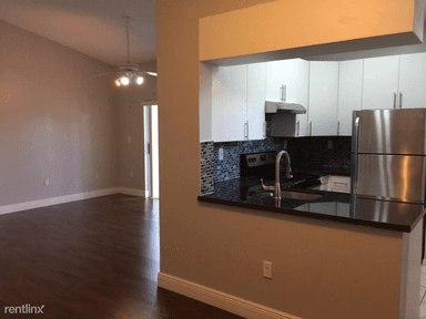 Main picture of Reflections At Pembroke Pines