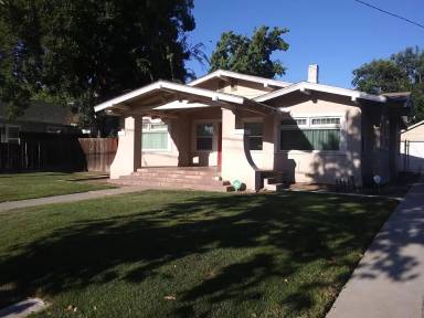 Main picture of 2520 N Wishon Ave