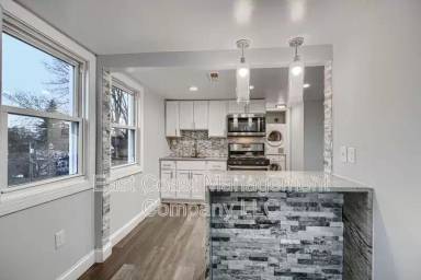 Main picture of 4012 Fernhill Ave