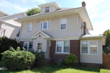 Main picture of 1004-06 Sandford Ave