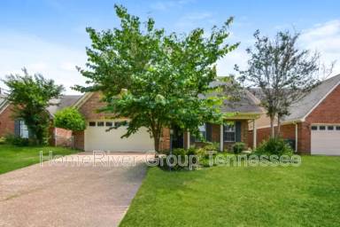 Main picture of 8499 Highland Glen Cir S