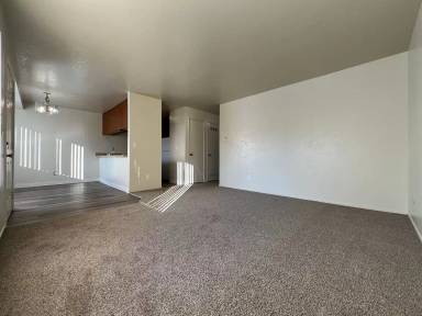 Main picture of 205 Daisy Ave