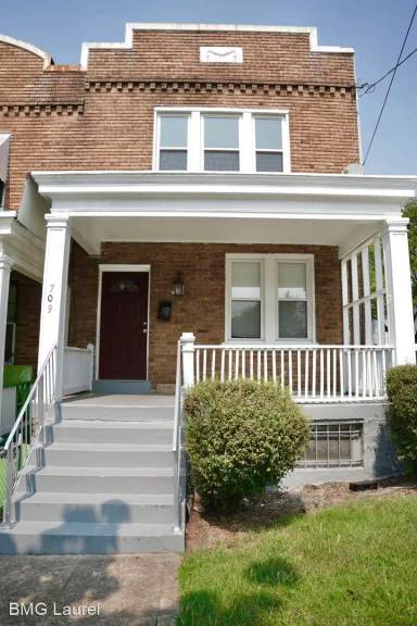 Main picture of 709 Emerson St NW