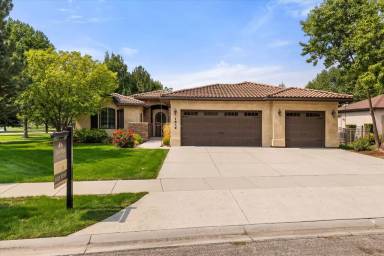 Main picture of 1839 N Livorno Way