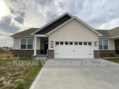 Main picture of 822 Applewood Creek Dr