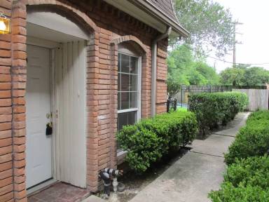 Main picture of 1220 Shadowdale Dr