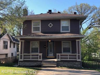Main picture of 4015 E 68th St