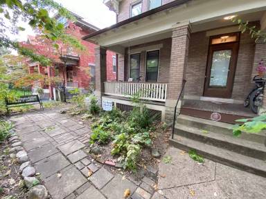 Main picture of 198 E Norwich Ave - B