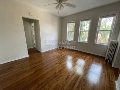 Main picture of 1257 W Lunt Ave