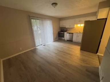 Main picture of 1016 Sunford Ave SE