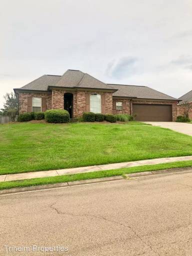 Main picture of 810 Willow Grande Cir