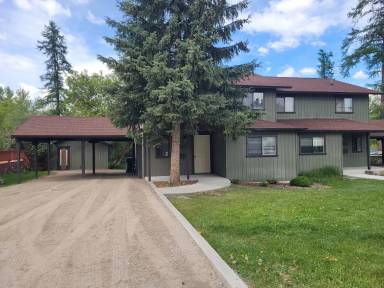 Main picture of 148 6th St W