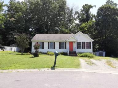 Main picture of 5605 Lake Crest Way