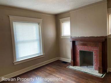 Main picture of 3439 E 6th St