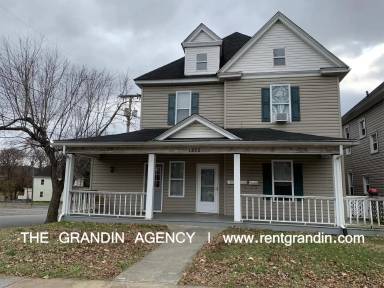 Main picture of 1202 Chapman Ave SW