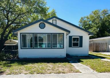 Main picture of 1225 Bermuda St