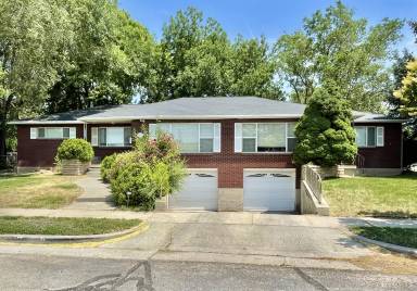 Main picture of 2367 S Country Club Cir