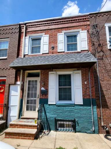 Main picture of 213 Gerritt St