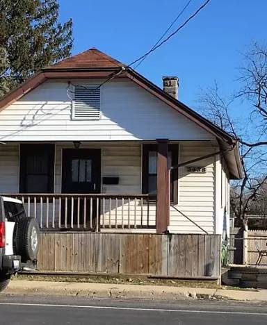 Main picture of 3438 N Prospect Rd