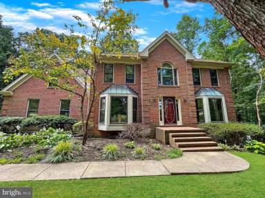 Main picture of 4014 Longwood Dr