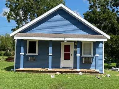Main picture of 611 19th St