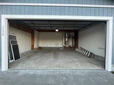 Main picture of 3098 Halfway Ave