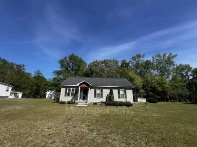 Main picture of 90 Young Rd