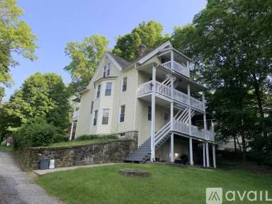 Main picture of 34 Clematis Ave