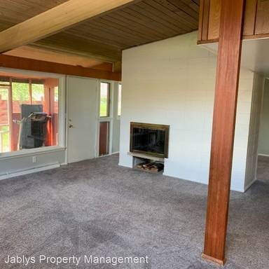 Main picture of 119 S Coventry Dr