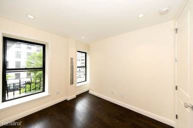 Main picture of 317 2nd Ave
